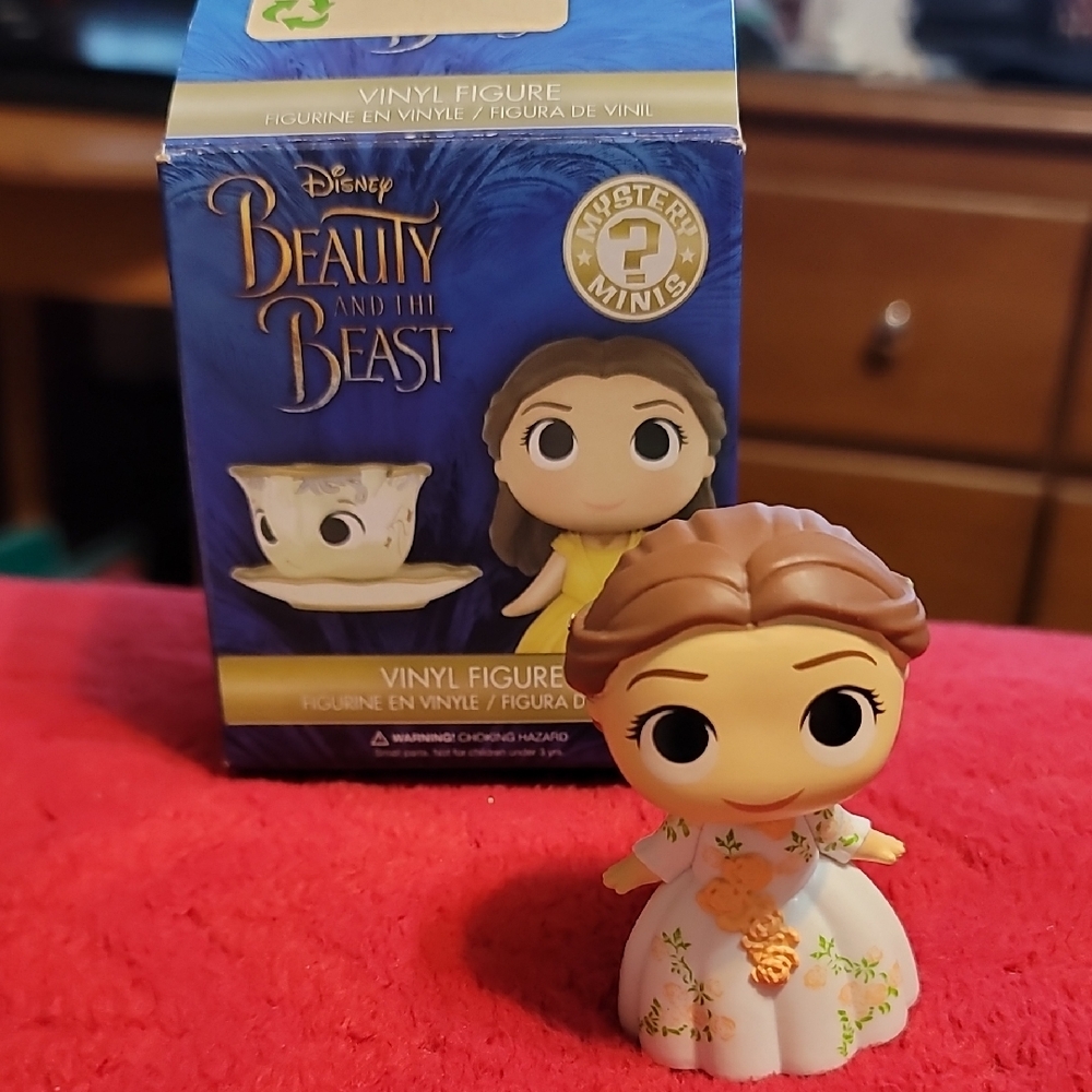 Funko Mystery Mini vinyl figure,Disney's Beauty and the Beast, Belle in White